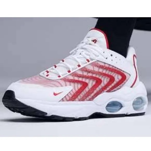 Nike TW AirMax Athletic Shoes Sports Gym White Red Swoosh Dopamine Mens Size 11 - Picture 16 of 16
